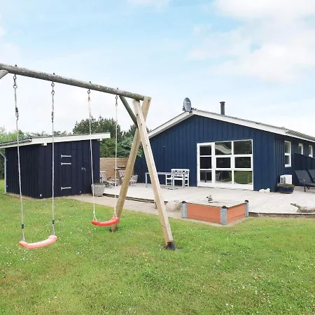 8 Person Holiday Home In Hjorring 朗斯特拉普